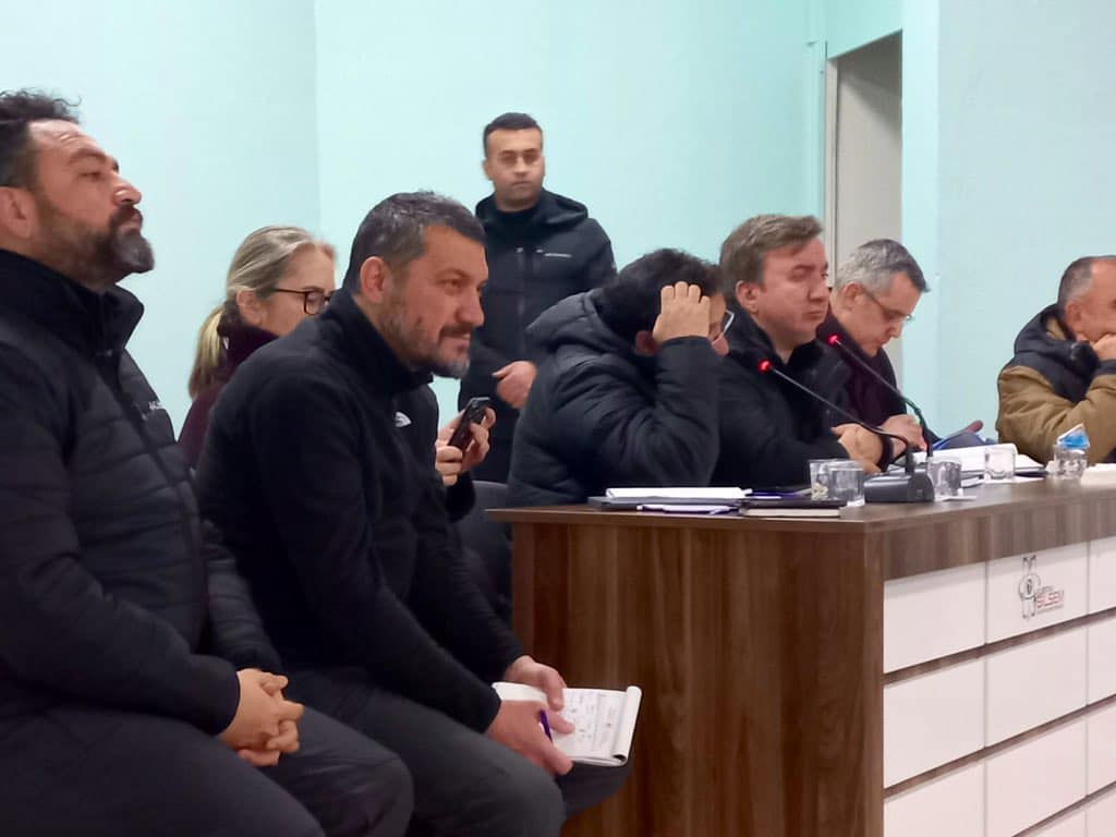 Açıkgöz Elbistan’da muhtarların taleplerini aldı