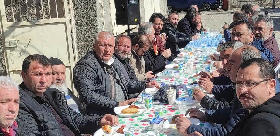 TÜGŞAV Başkanı Çiftçi Şehidin yeğenin asker yemeğine katıldı