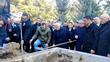 Koray Aydın’ın Annesinin Cenaze Törenine Katıldılar