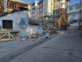Riskli yapıların yüzde 97’si yıkıldı