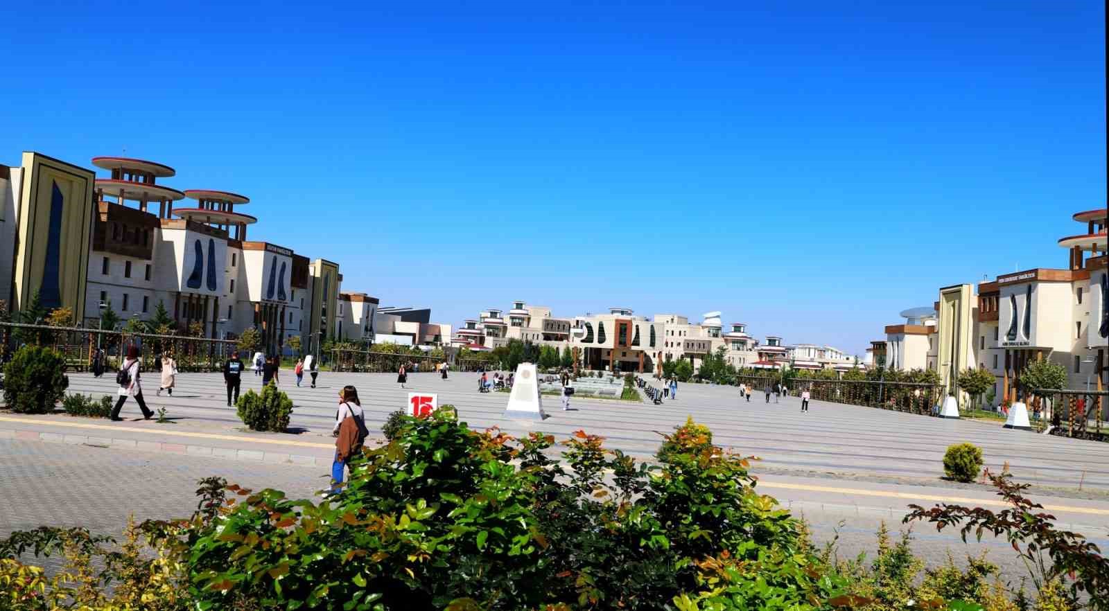 NEVÜ’de bahar dönemi uzaktan eğitimle devam edecek