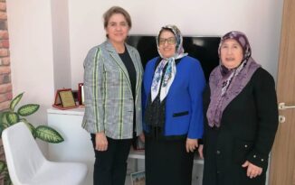 Atlı muhasebecileri ve esnafları ziyaret etti