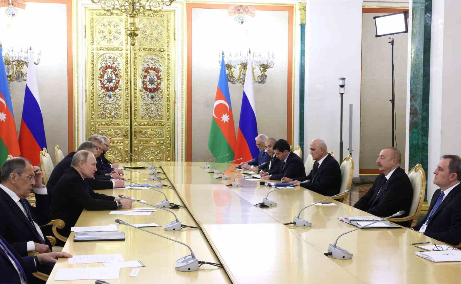 Aliyev: “Ermenistan’ın son açıklaması sonrası barış anlaşmasının diğer maddelerinde mutabakat daha kolay olacak”
