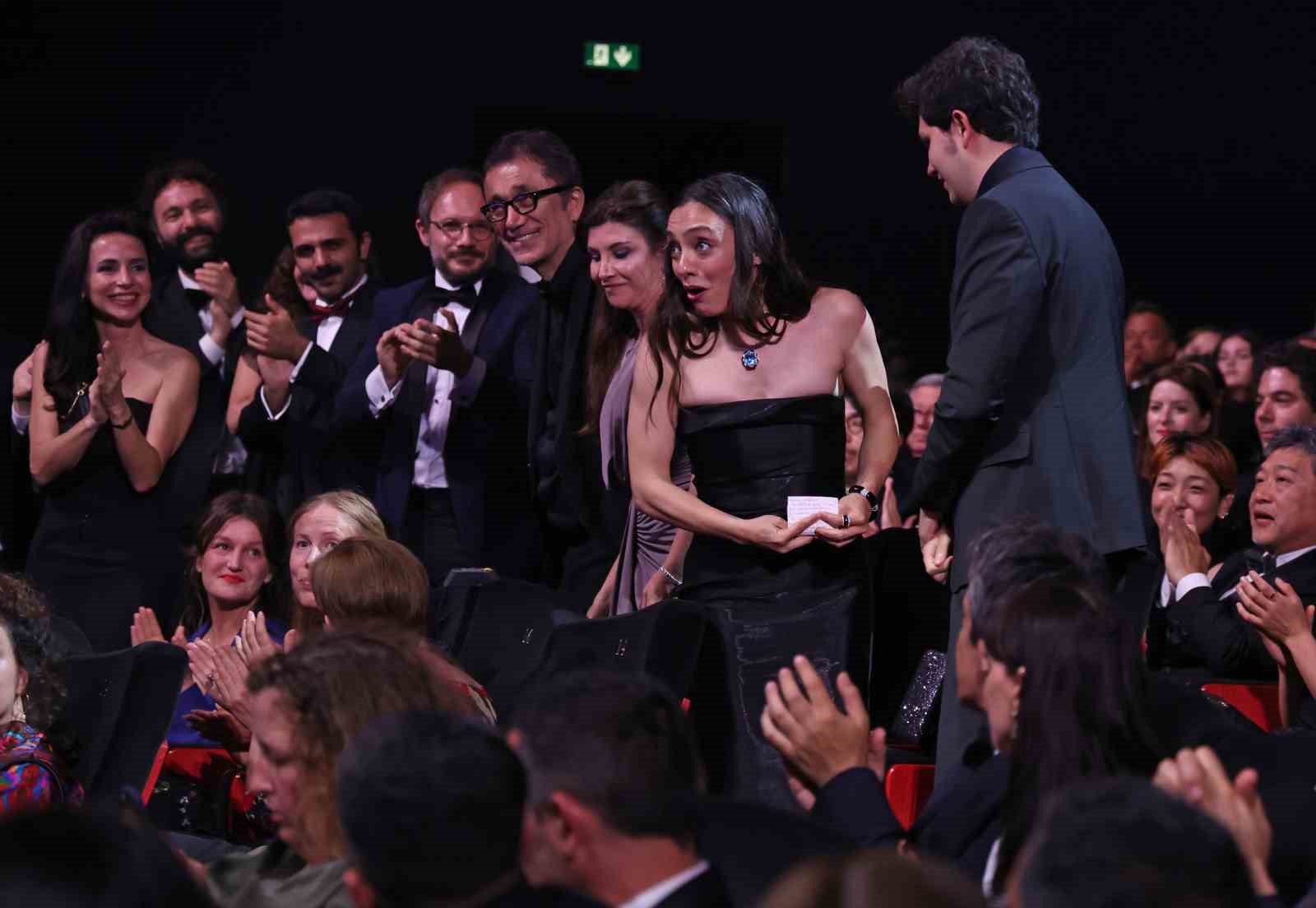 Cannes’dan Merve Dizdar’a “En İyi Kadın Oyuncu” ödülü