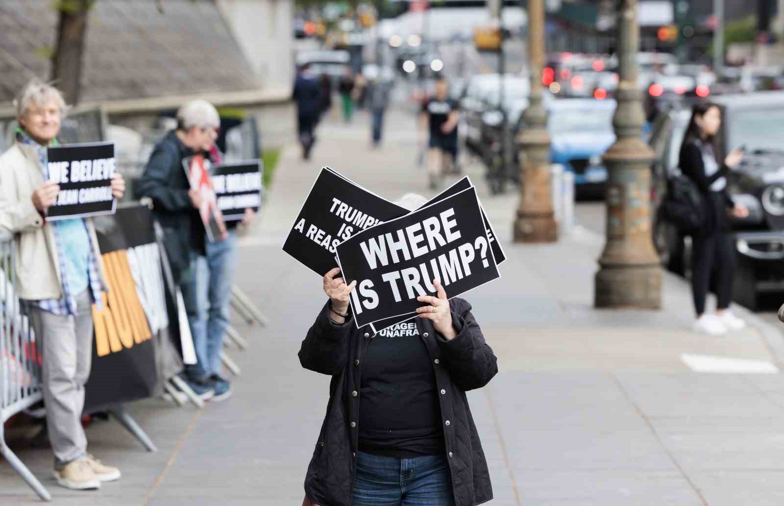 Trump cinsel taciz ve iftiradan suçlu bulundu, 5 milyon dolar tazminat cezası aldı