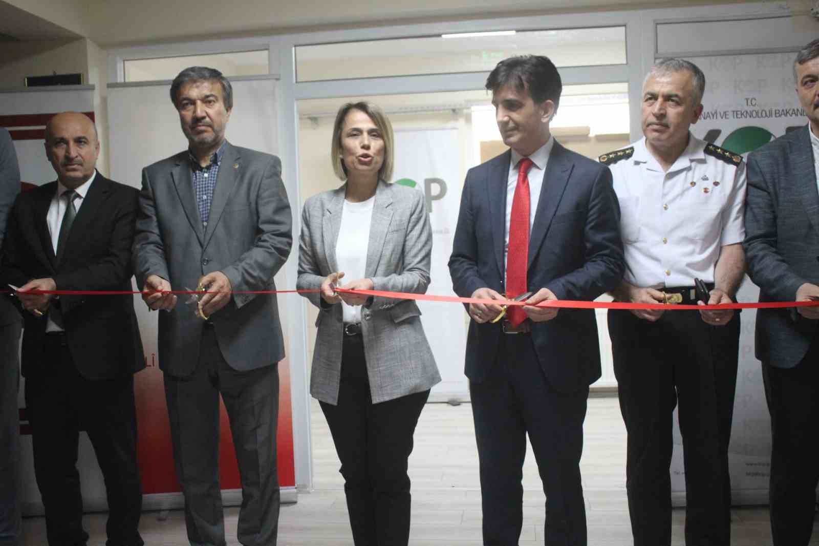 Nevşehir’de ‘Yeni Nesil Öğrenme Merkezi’ hizmete açıldı