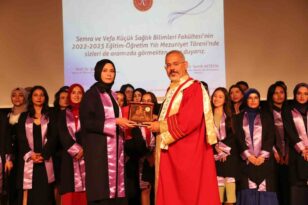 NEVÜ’de gururlandıran mezuniyet