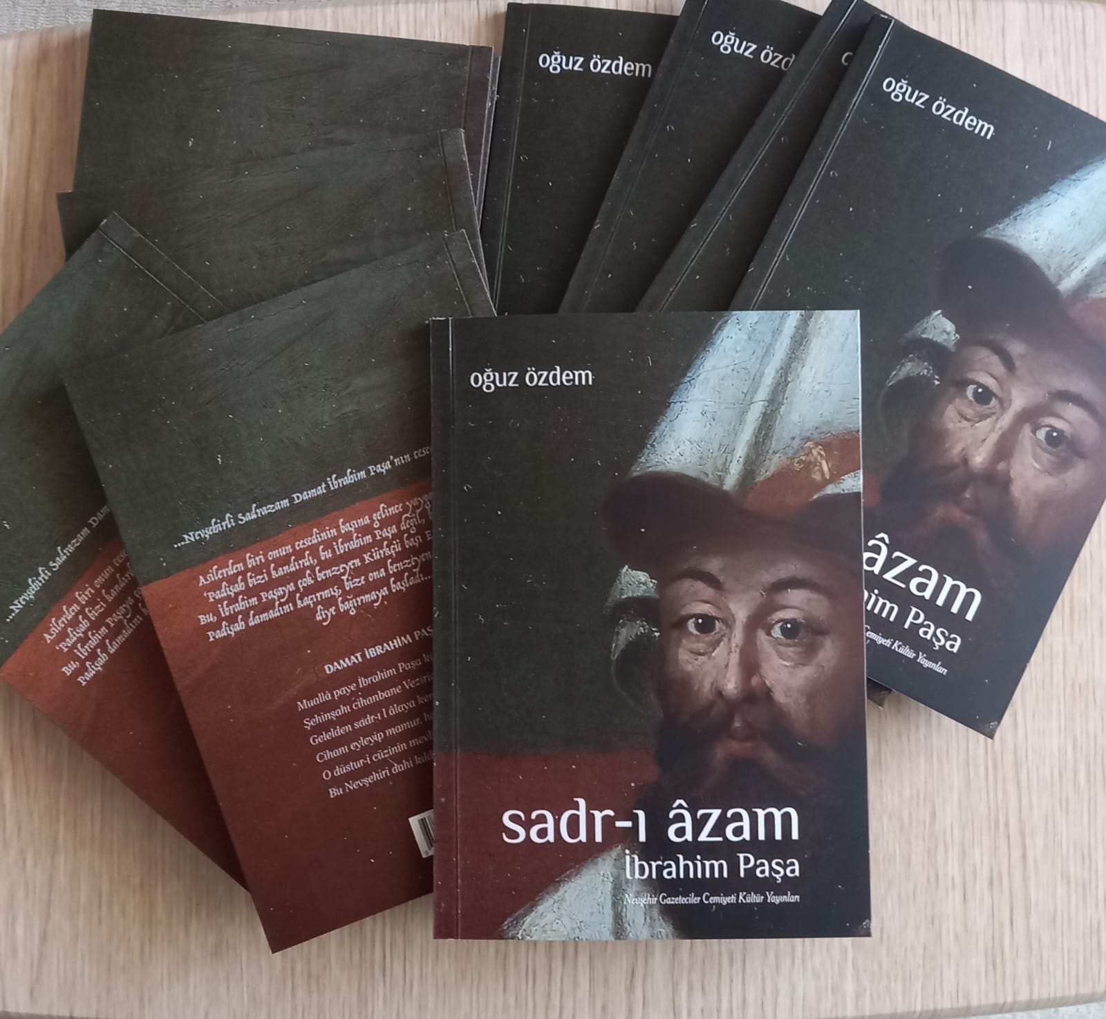 Gazeteci yazar Oğuz Özdem’in beklenen kitabı Sadr-ı azam İbrahim Paşa çıktı