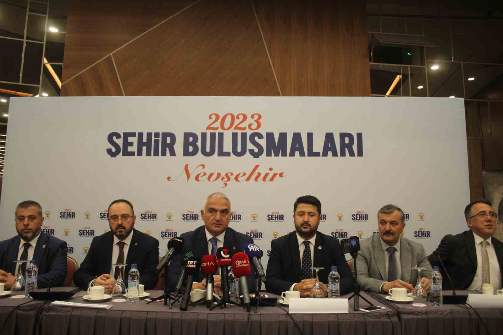 Kültür ve Turizm Bakanı Ersoy: “Kapadokya’da 500’den fazla kaçak yapıyı yıktık”