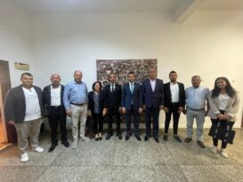 CHP heyeti Avanos Kaymakamı Aziz Gölbaşı’yı ve Avanos Belediye Başkanı Celal Alper İBAŞ’ı ziyaret etti