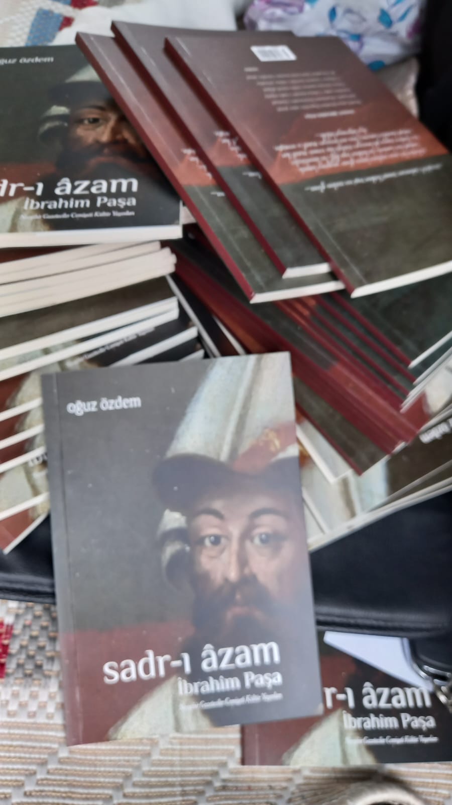 İŞ İNSANI HABİL ULUER’DEN KİTAP BAĞIŞI