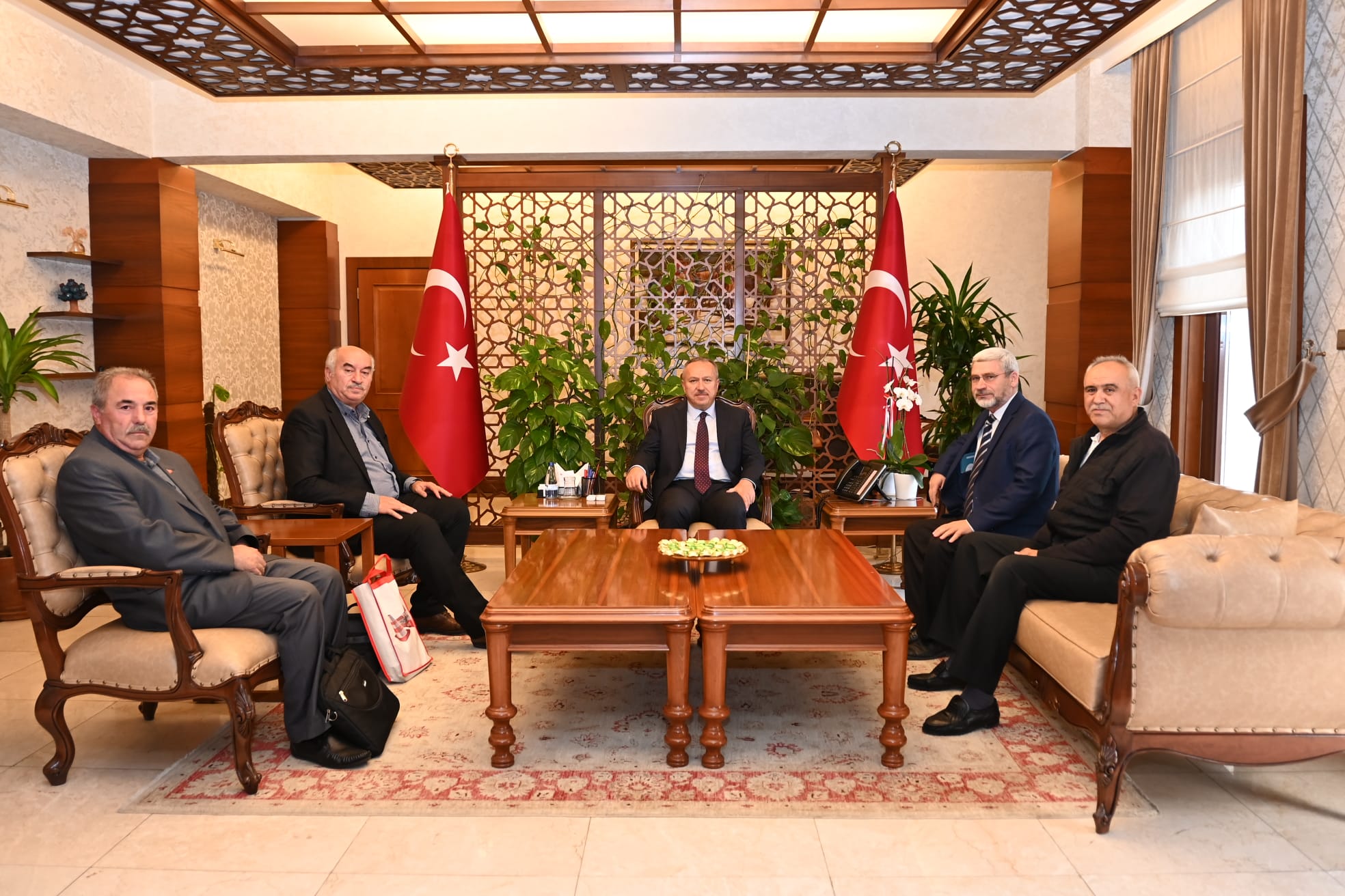 Nevşehir Karayolu Trafik Yol Güvenliği Derneği’nden Vali Fidan’a Ziyaret