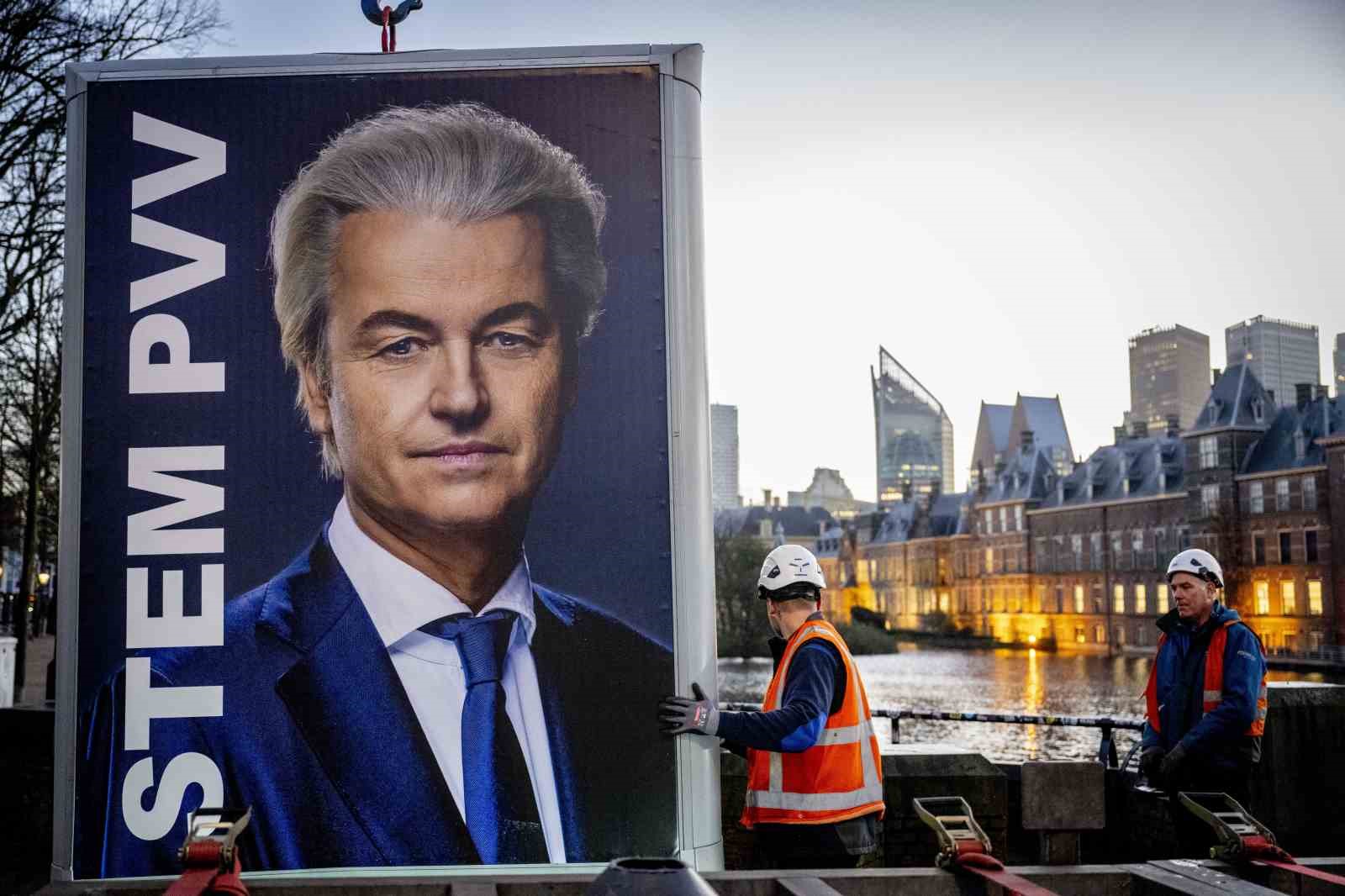 Hollanda’da sandıktan İslam karşıtı Wilders’ın liderliğindeki Özgürlük Partisi birinci çıktı