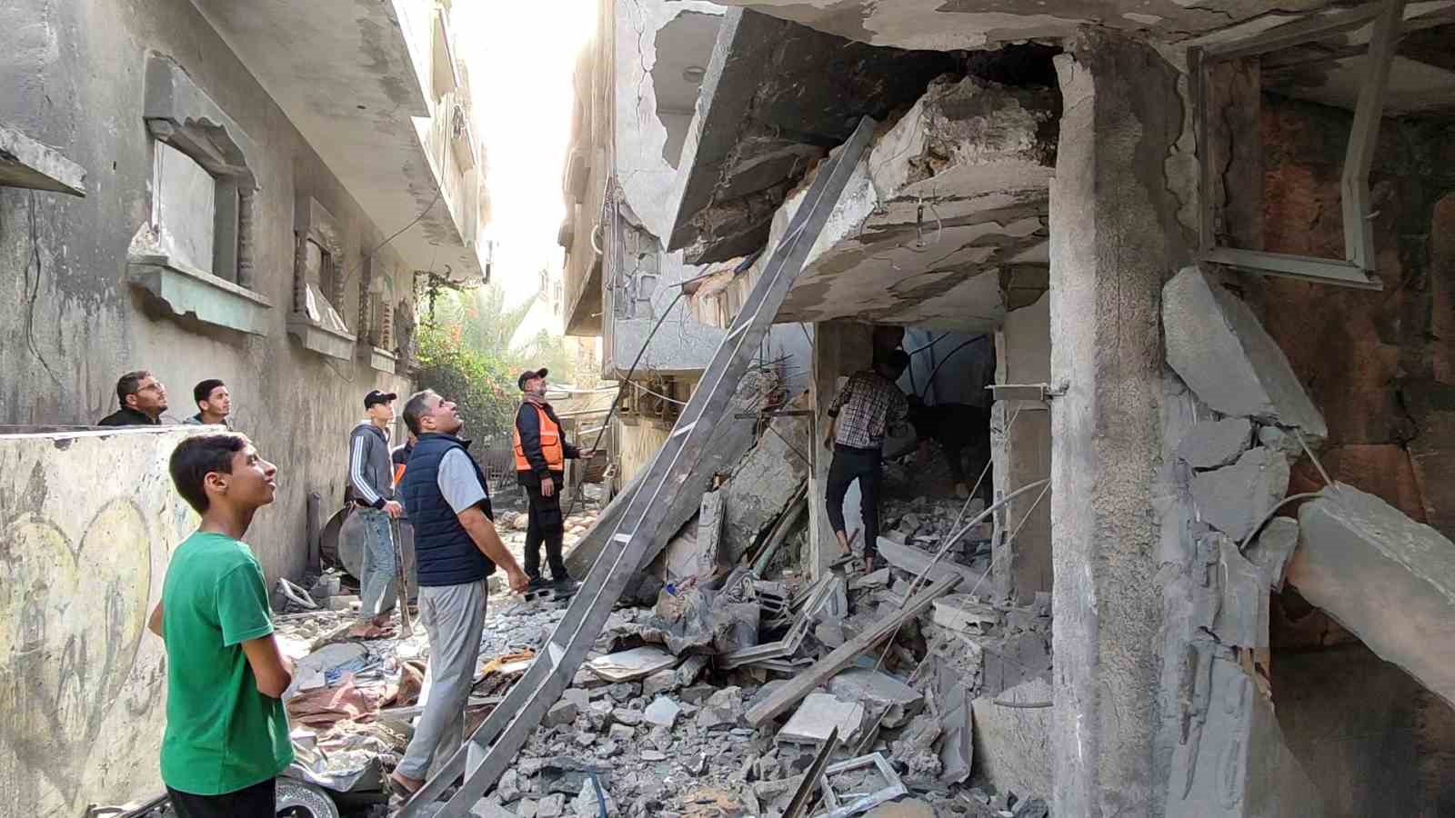 İsrail’in Gazze Şeridi’ne saldırılarında 44. gün