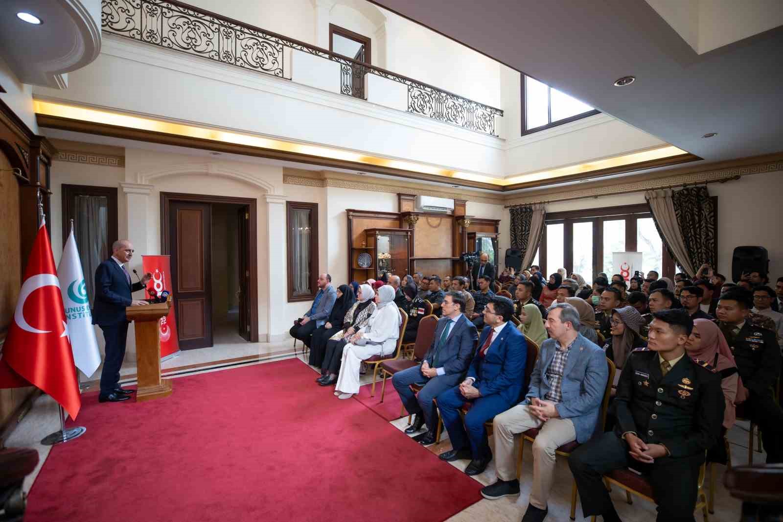 Kurtulmuş: “İsrail-Filistin arasındaki sorunun temel kaynağı siyasi değil, düşünceyle ilgili”