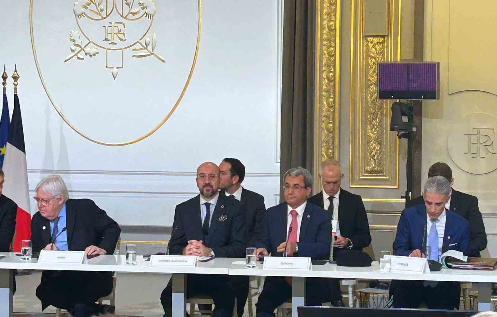 Macron’dan Gazze’de çatışmalara “insani ara” verilmesi çağrısı