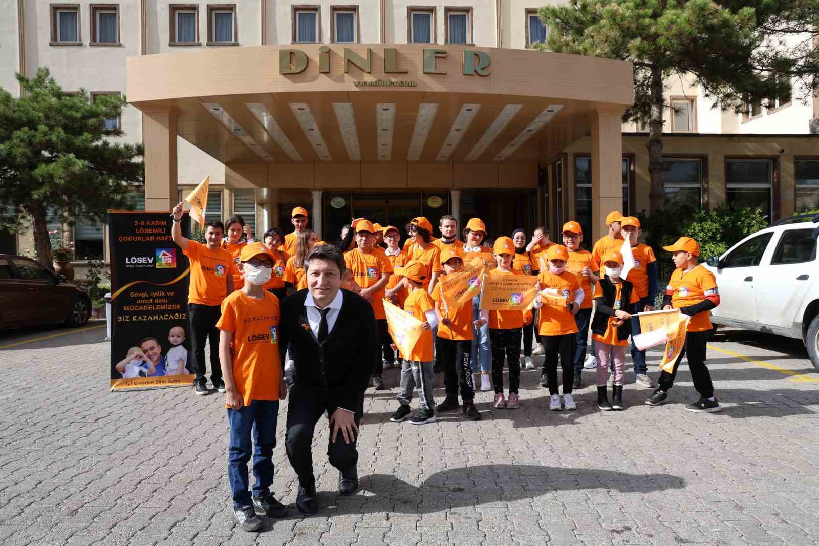 Önce hazırladılar sonra yediler