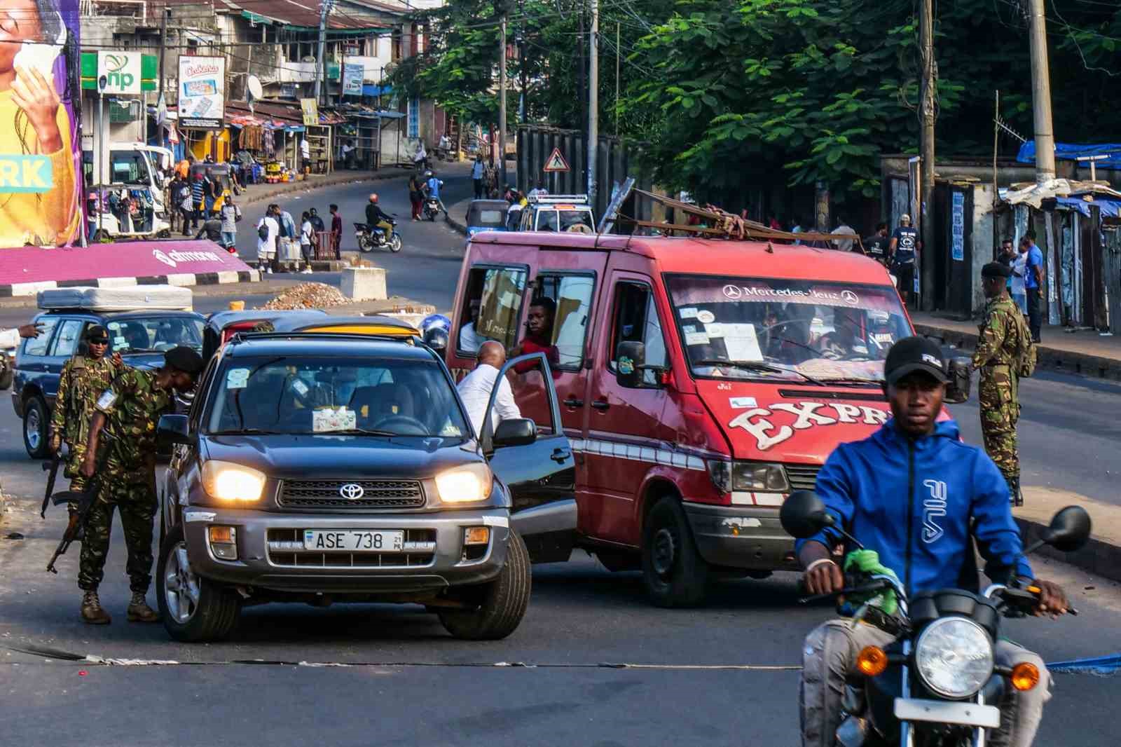 Sierra Leone’da pazar günü düzenlenen saldırıların “darbe girişimi” olduğu ortaya çıktı