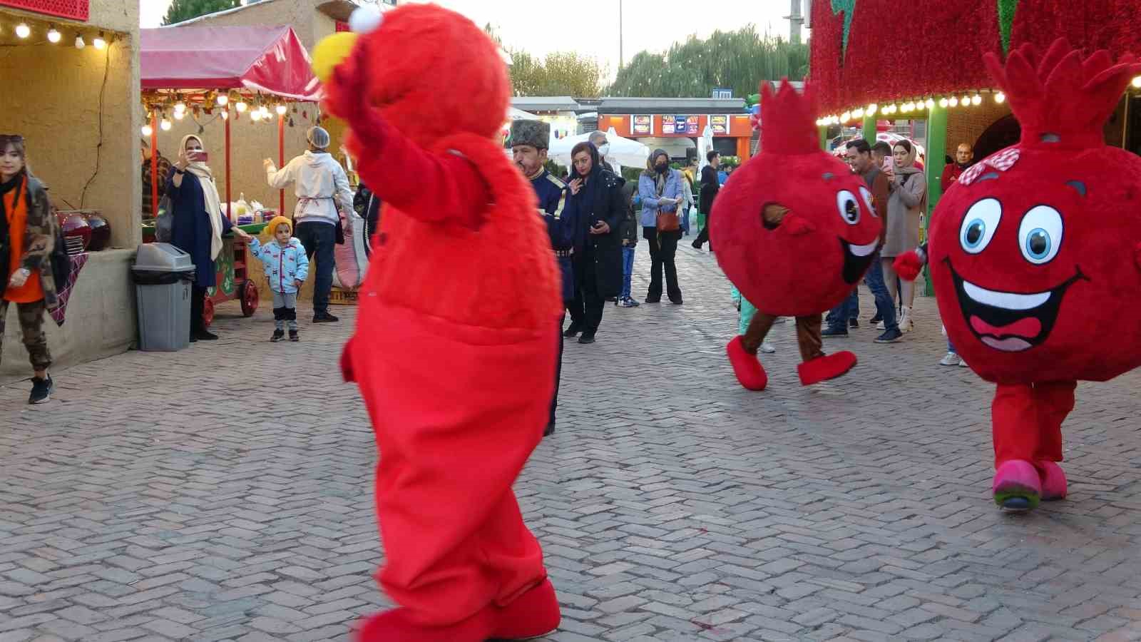 Tahran’da Nar Festivali’ne yoğun ilgi