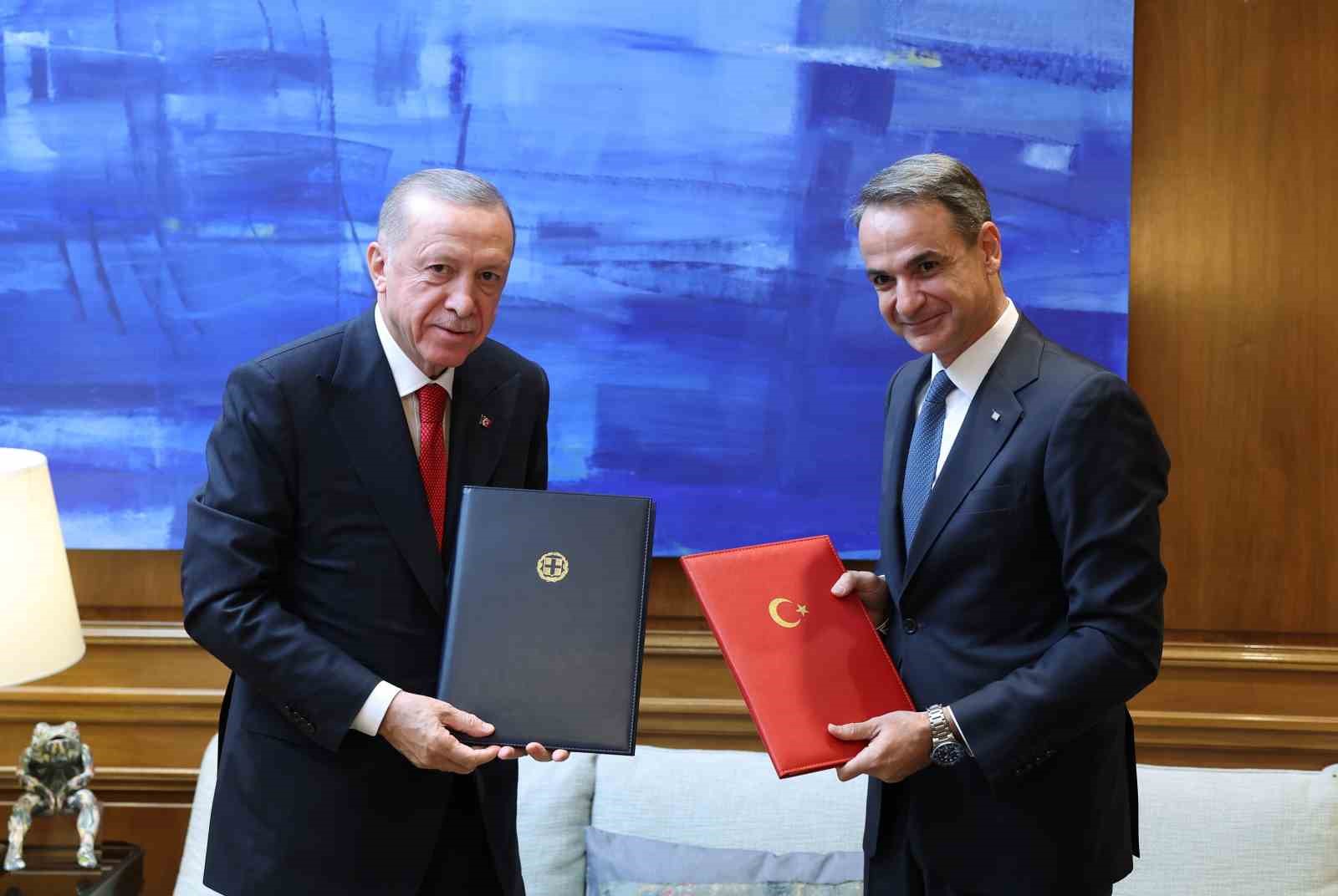 Cumhurbaşkanı Erdoğan’dan Miçotakis’e: “Bizim aramızda çözülemeyecek hiçbir sorun yok”
