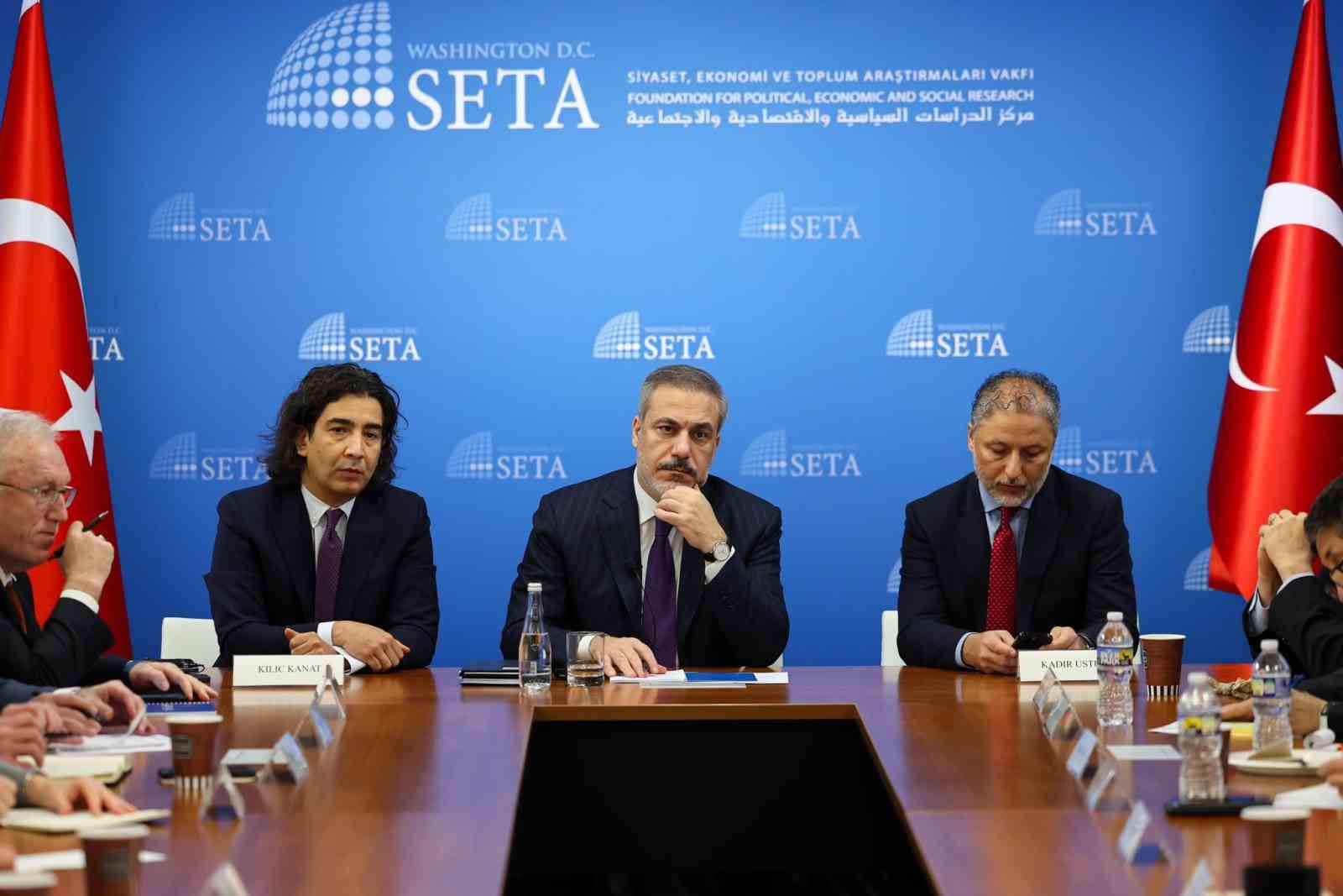 Dışişleri Bakanı Fidan, ABD’de SETA Vakfı’nı ziyaret etti