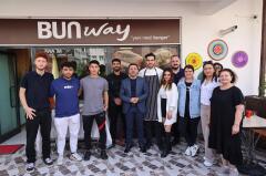 BAŞKAN ARI İŞYERİ AÇILIŞINA KATILDI