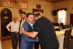 BELEDİYE BAŞKANI RASİM ARI: “MUHTARLARIMIZ BİZİM YOL ARKADAŞLARIMIZ”