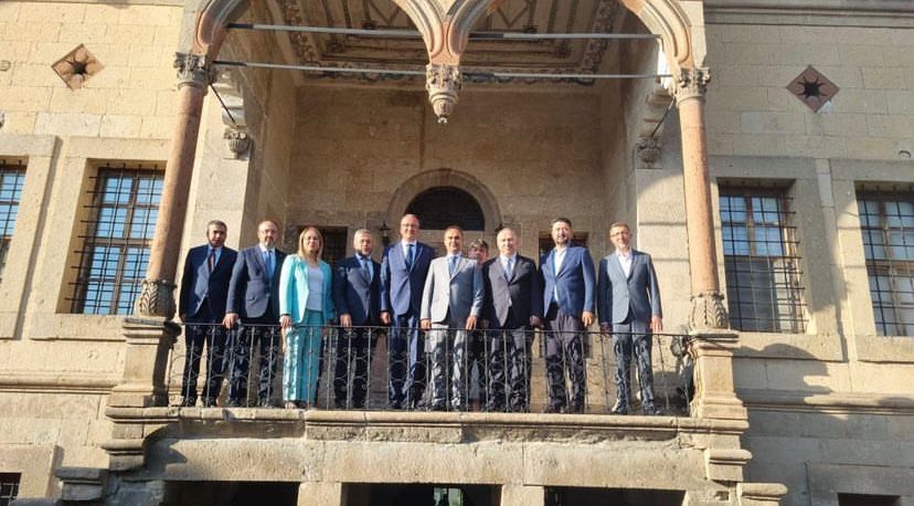 Nevşehir AK Parti İl Başkanı Ali Kemikkıran’dan Kapadokya Üniversitesi’ne Ziyaret