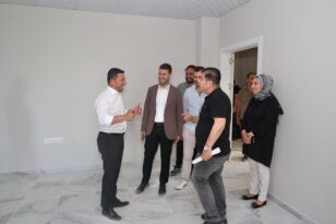 BAŞKAN ARI, YAPIMI DEVAM ÖZEL İNSANLAR EĞİTİM MERKEZİ EK BİNASINDA İNCELEMELERDE BULUNDU