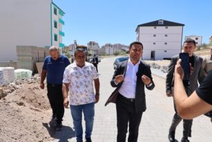 M.AKİF ERSOY MAHALLESİ’NDE ALTYAPI ÇALIŞMALARI SÜRÜYOR