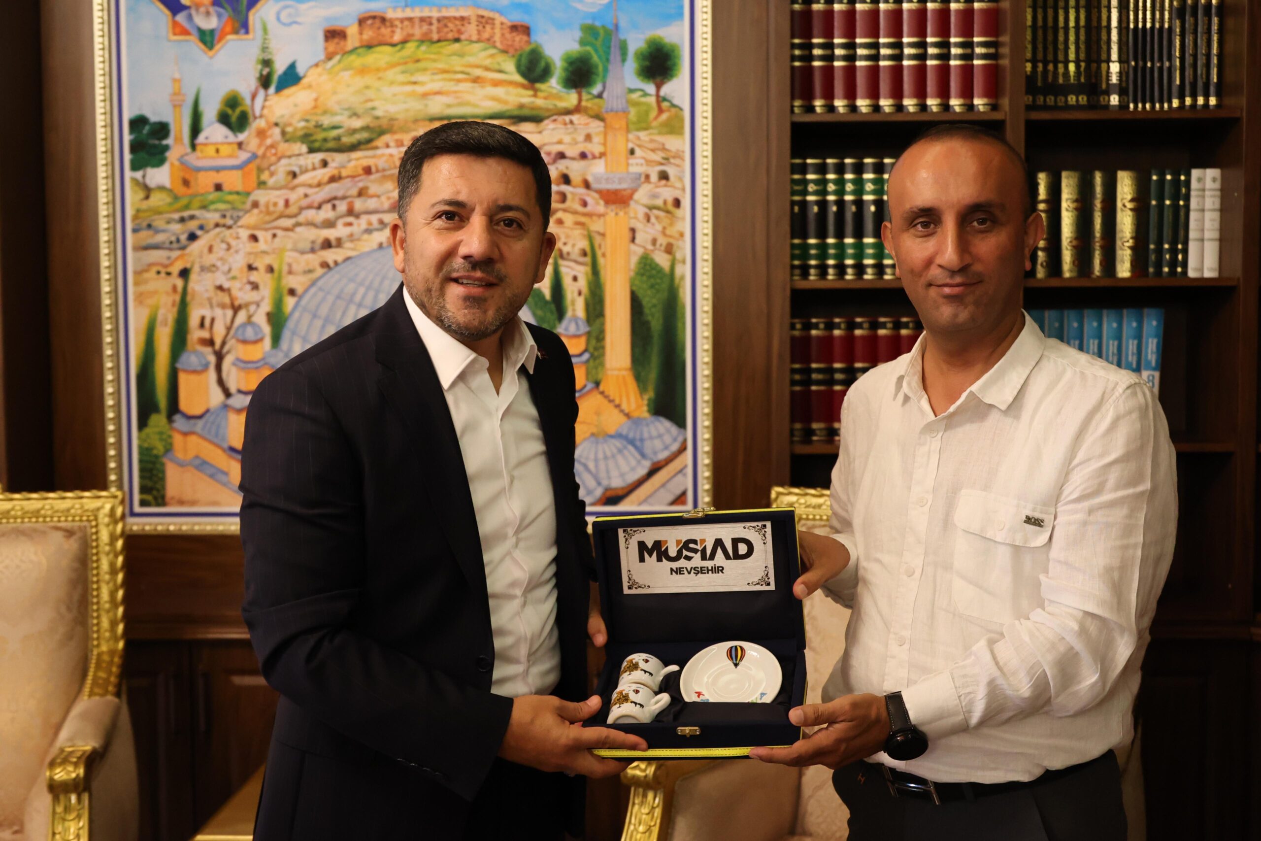 MÜSİAD NEVŞEHİR ŞUBE BAŞKANI ÇAKIR’DAN BAŞKAN RASİM ARI’YA ZİYARET