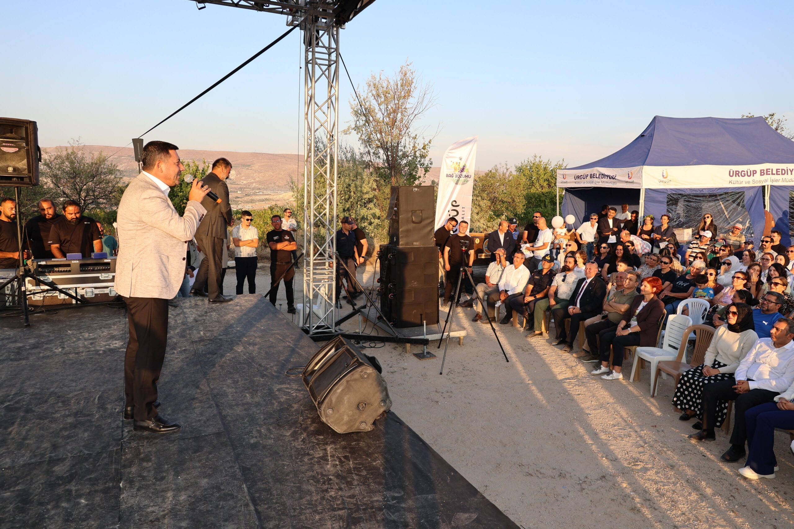 RASİM ARI, 52. ULUSLARARASI ÜRGÜP BAĞ BOZUMU FESTİVALİ’NE KATILDI