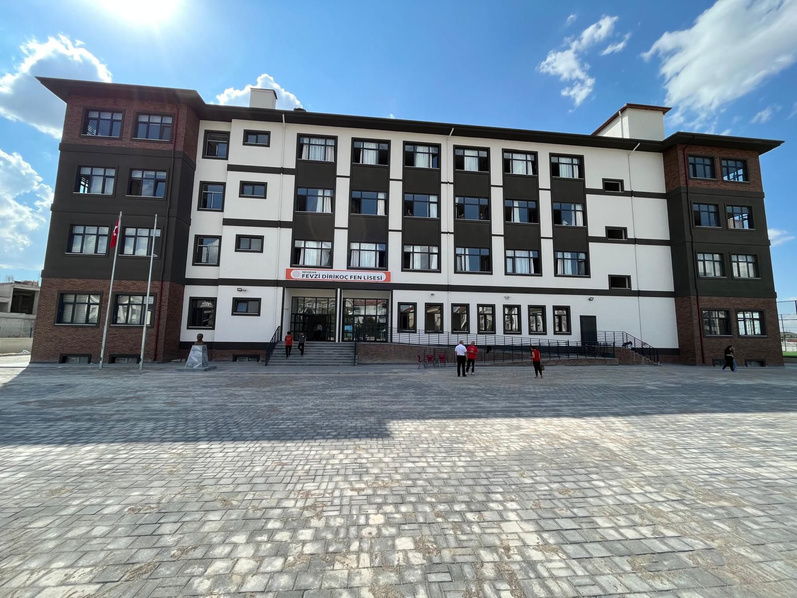 NEVŞEHİR FEVZİ DİRİKOÇ FEN LİSESİ YENİ BİNASINDA EĞİTİM ÖĞRETİME BAŞLADI