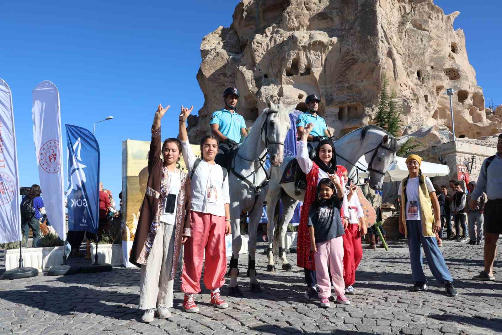 Kapadokya’da okçuluk festivali düzenlendi