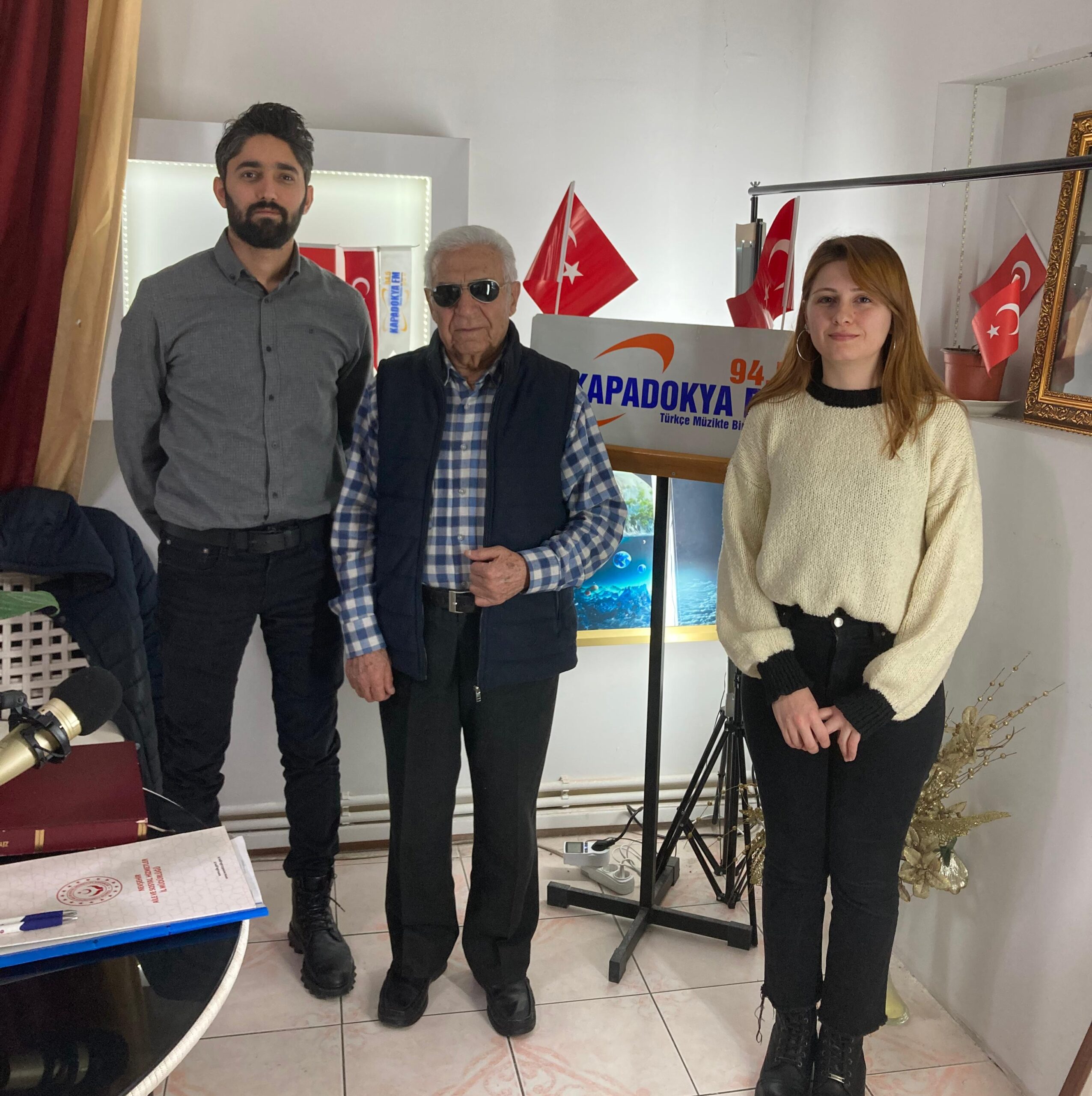 Ömer Kavak’ın Sosyal çalışmacılar Alp Şahin ve Sariye Şahin ile programı