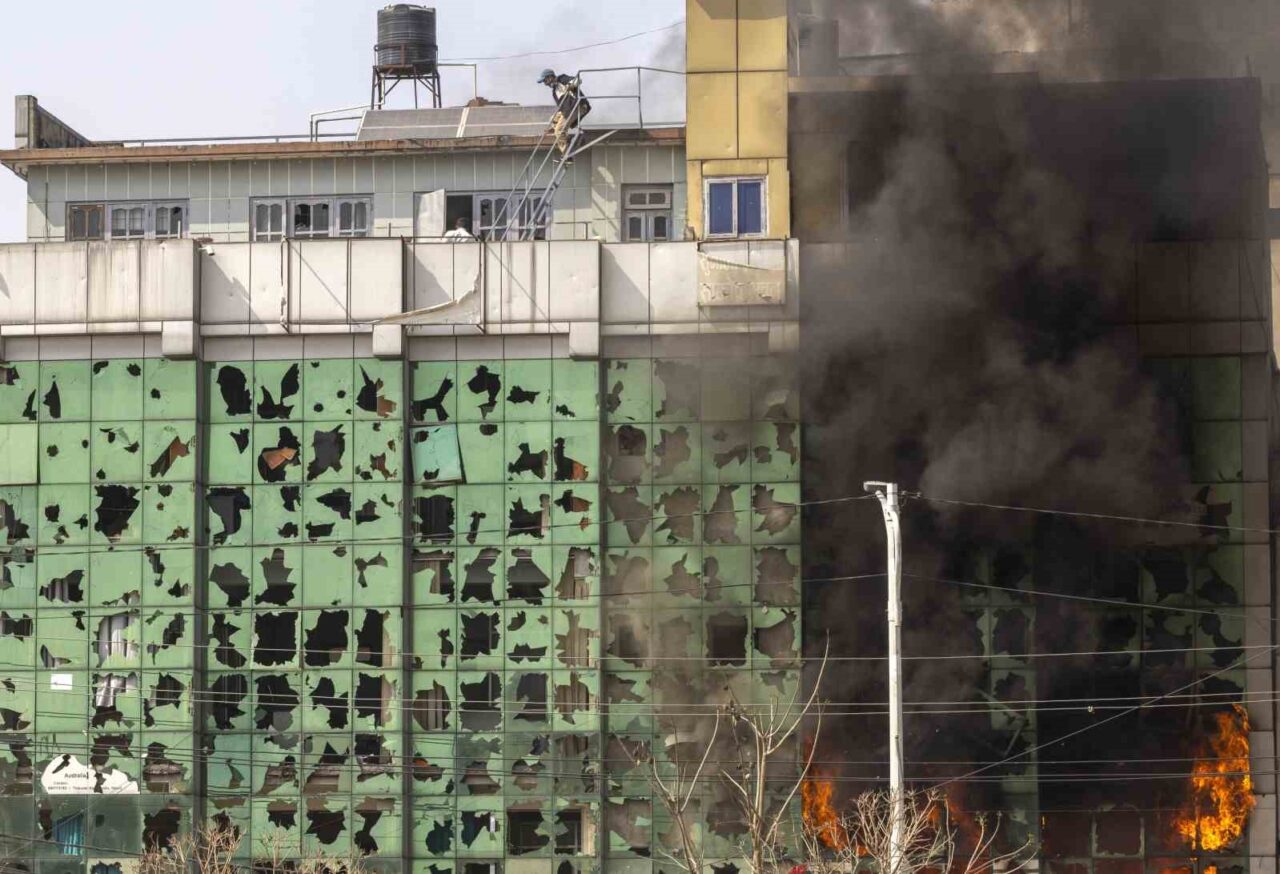 Nepal’de monarşi destekçileri polisle çatıştı: 2 ölü