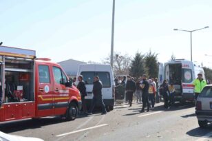 Nevşehir’de minibüs tıra arkadan çarptı: 1 ölü