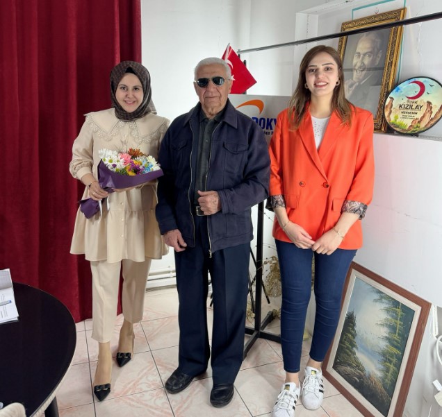 Ömer Kavak’ın Fizyoterapist Müjde Ödemiş Esenoğlu ve Diyetisyen Hatice Küstürmez ile programı