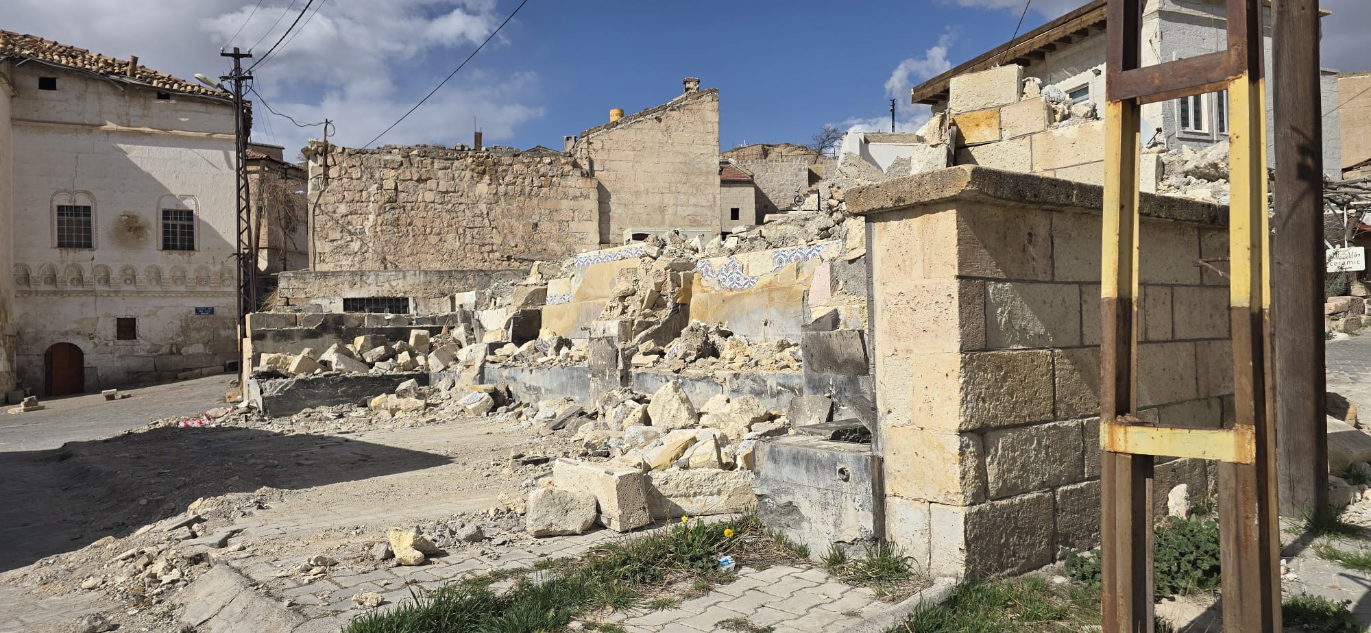 Tarihi Alaaddin Çeşmesi’nin Çöküşü: İhmaller Zinciri mi?