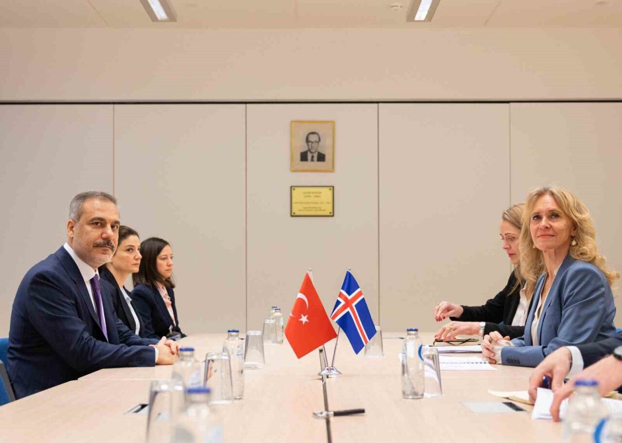 Bakan Fidan, Brüksel’de İzlandalı mevkidaşı Gunnarsdottir ile görüştü