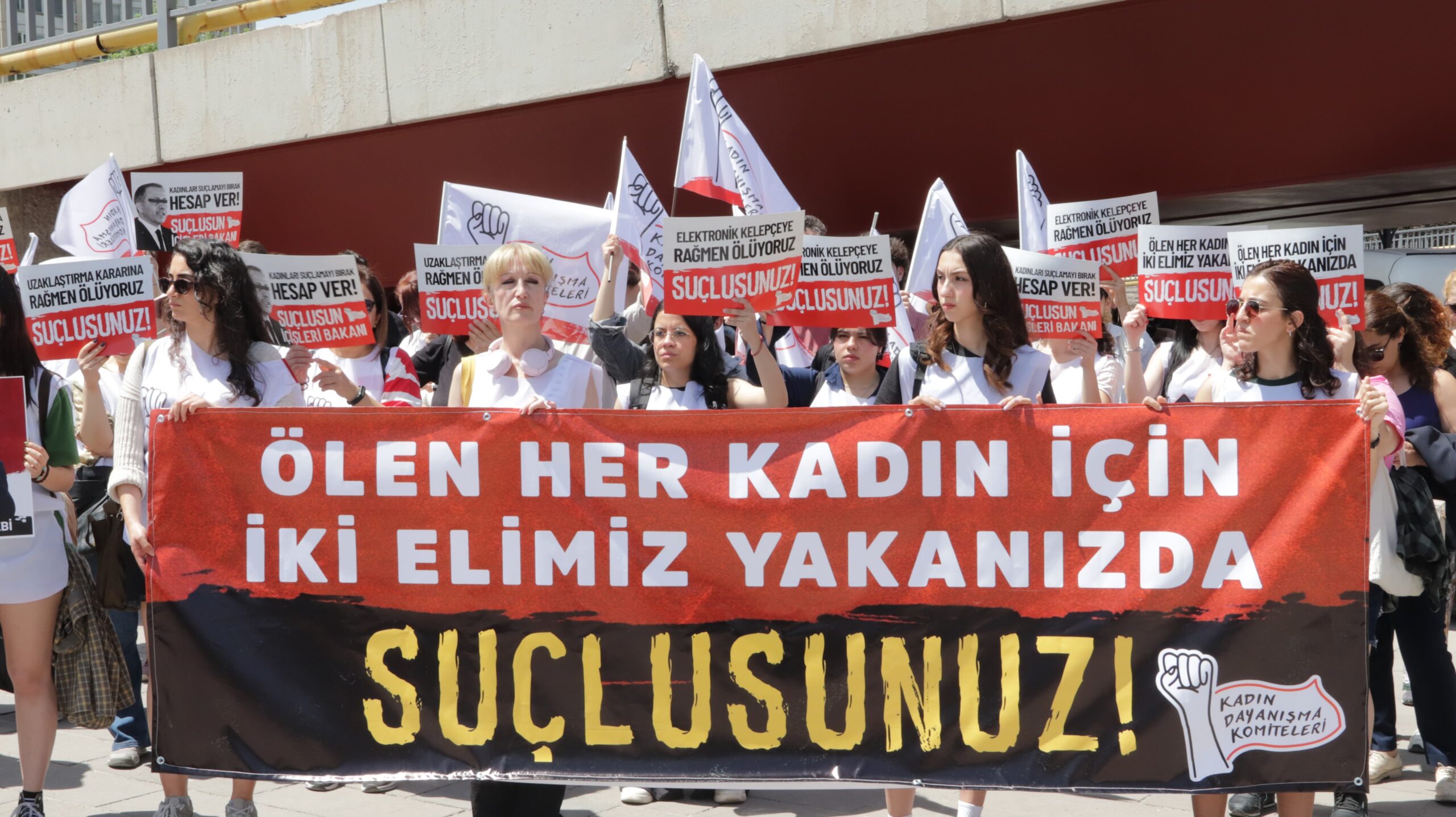Kadın Dayanışma Komiteleri’nden Döne Çelebi için eylem: “Suçlusunuz!”
