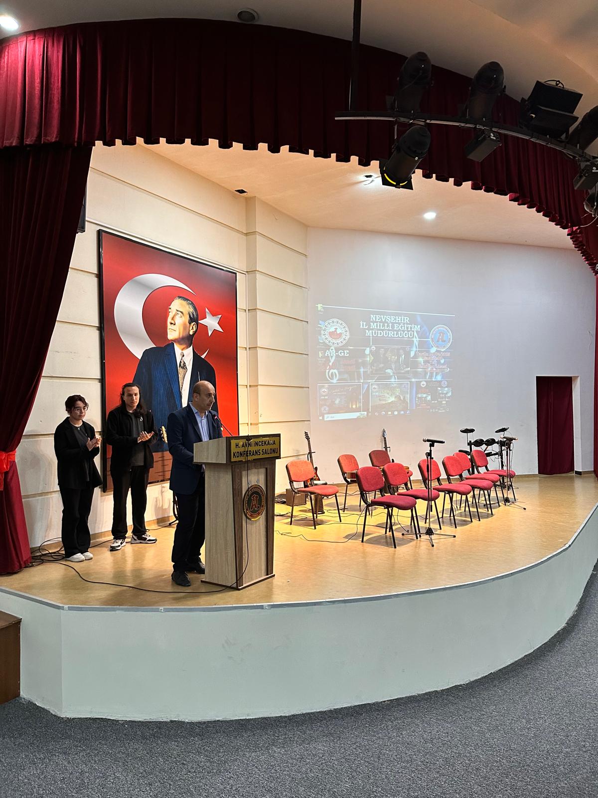 “%50 Sanat, %50 Hayat” Projesi Devam Ediyor
