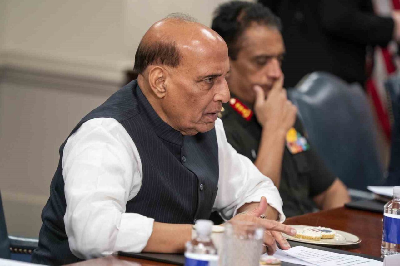 Hindistan: “Pakistan’ın nükleer silahları IAEA’nın denetimine verilmeli”