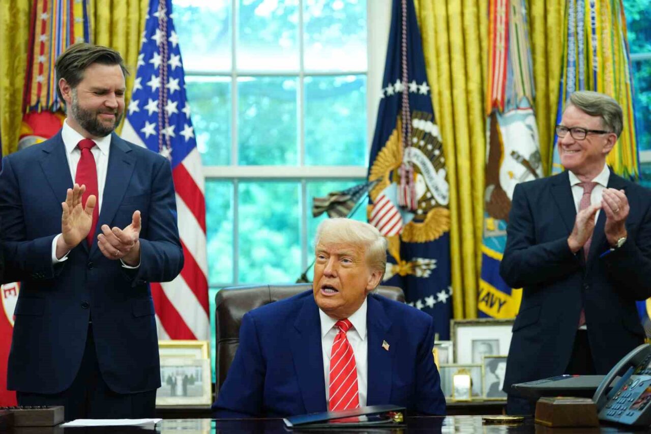 Trump : “İngiltere ile çığır açıcı bir anlaşma imzaladık, yeni bir ekonomik ortaklık çağı başlıyor”
