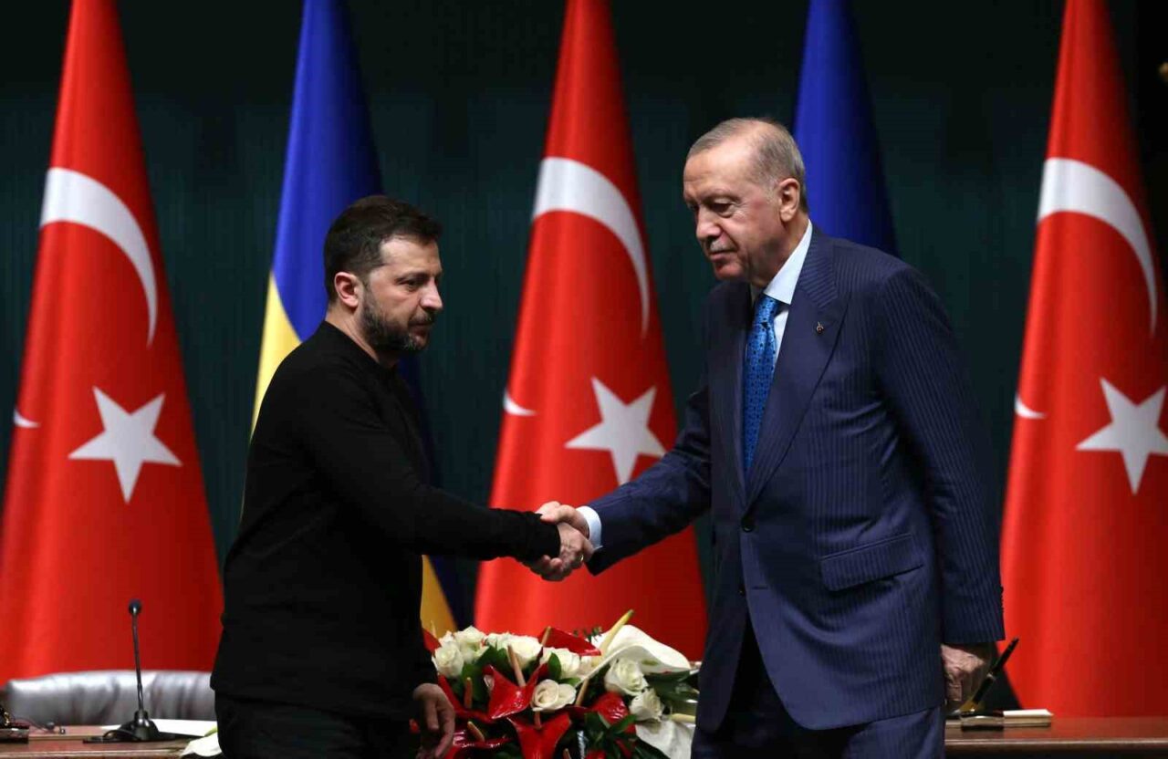 Zelenskiy: “Erdoğan ile iyi ve son derece kapsamlı bir görüşme gerçekleştirdim”