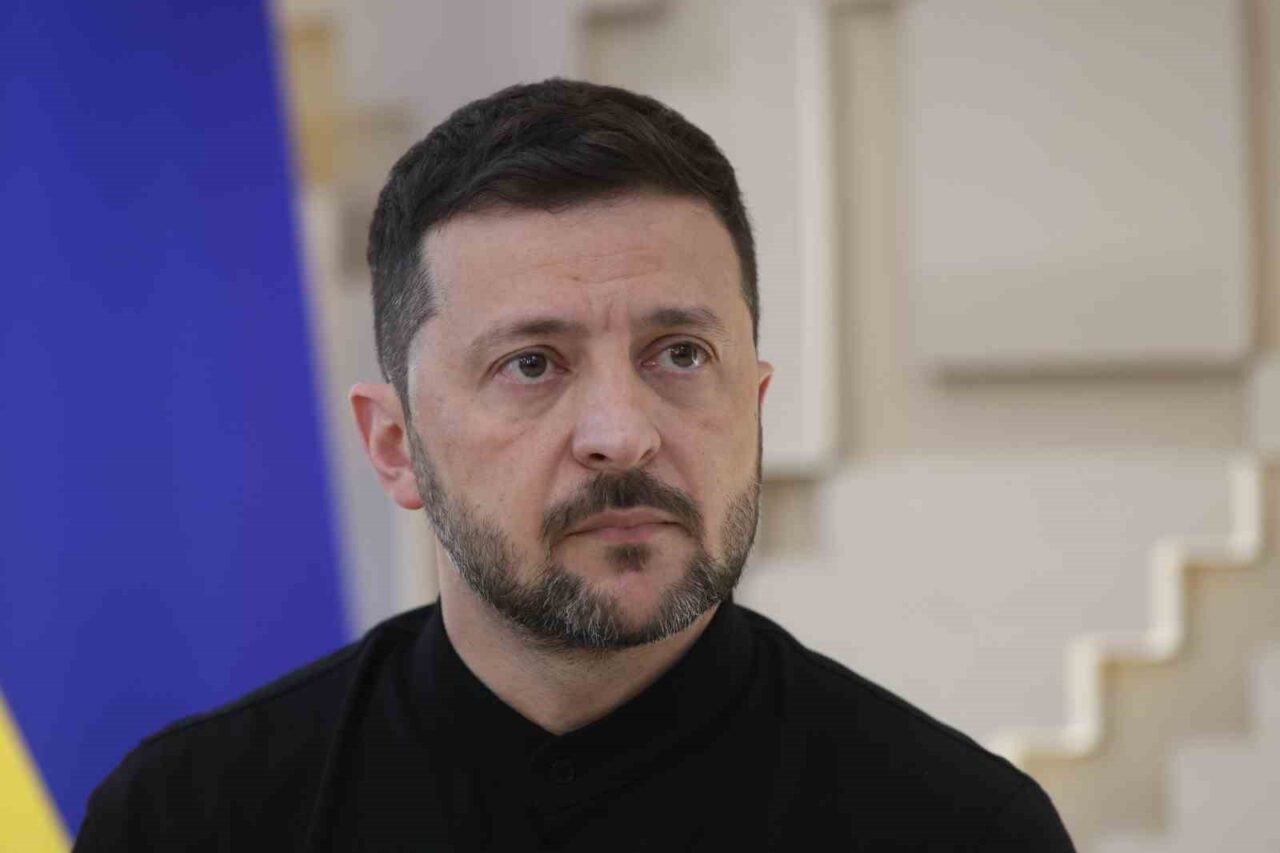 Zelenskiy: “Rusya ile müzakere için en gerçekçi yerler Türkiye, Vatikan ve İsviçre”