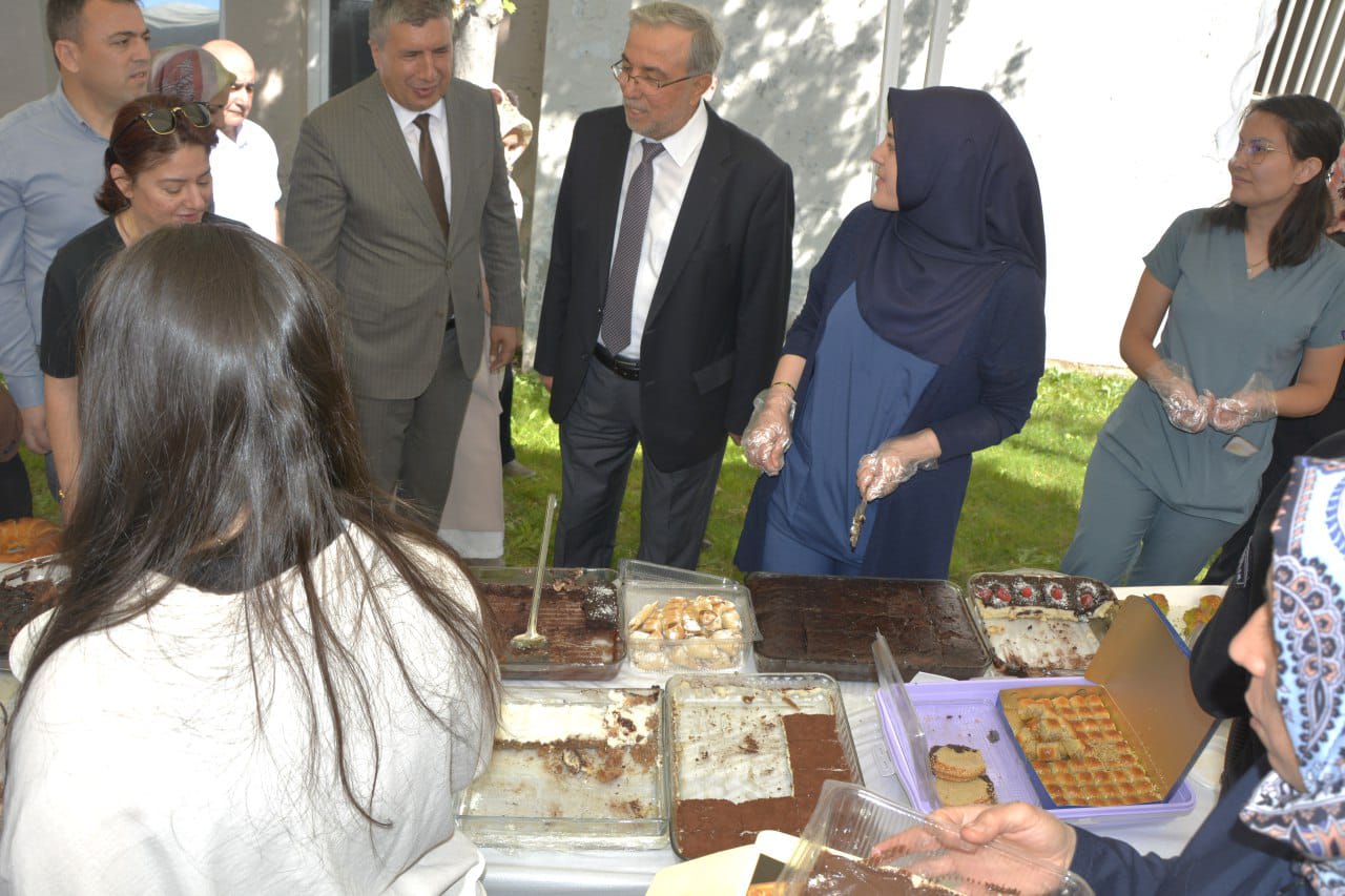 Nevşehir Devlet Hastanesi’nde Filistin’e Destek Kermesi Düzenlendi