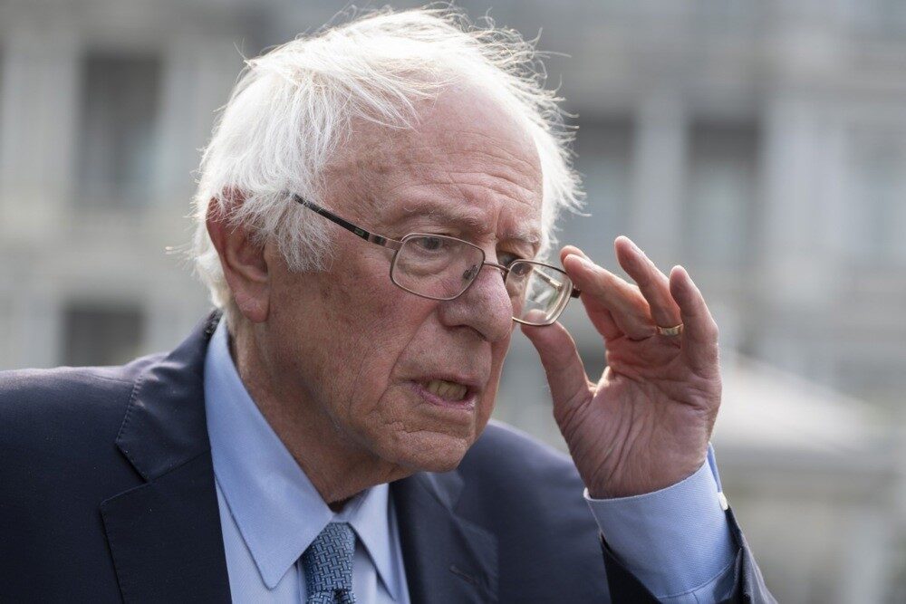 Senatör Sanders’tan Trump’a kürsüden seslendi: “(İran’ın nükleer tesislerine saldırı) İğrenç şekilde yasa dışı”