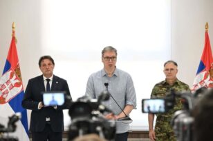 Sırp lider Vucic: “Şimdi Batılılar olarak, Ruslara toprak bütünlüğünün ihlal edilmesinden nasıl söz edeceksiniz”