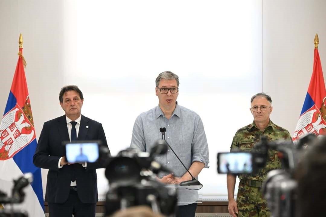 Sırp lider Vucic: “Şimdi Batılılar olarak, Ruslara toprak bütünlüğünün ihlal edilmesinden nasıl söz edeceksiniz”